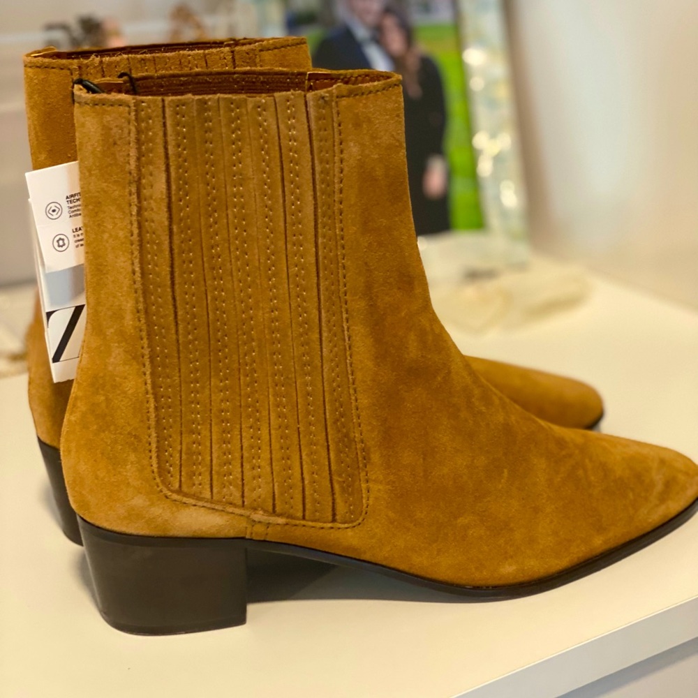 Zara tan suede booties NEW with tags